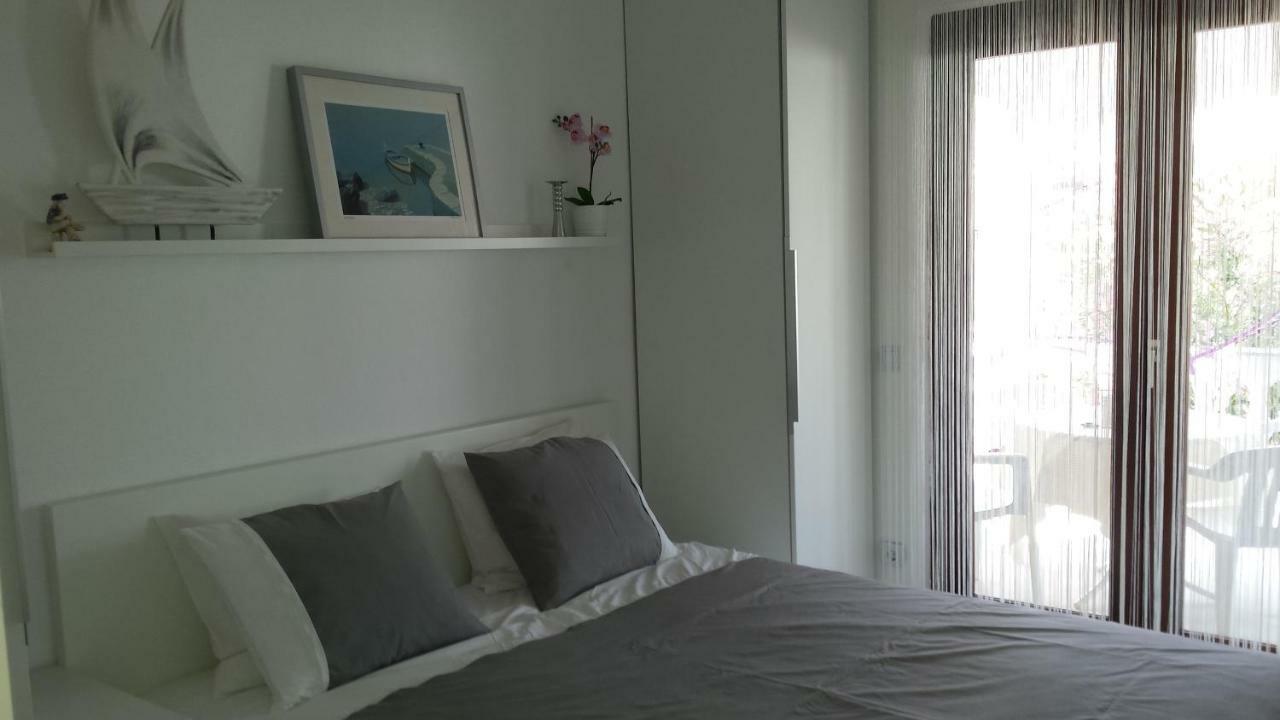 Apartment Robic ヴィル エクステリア 写真